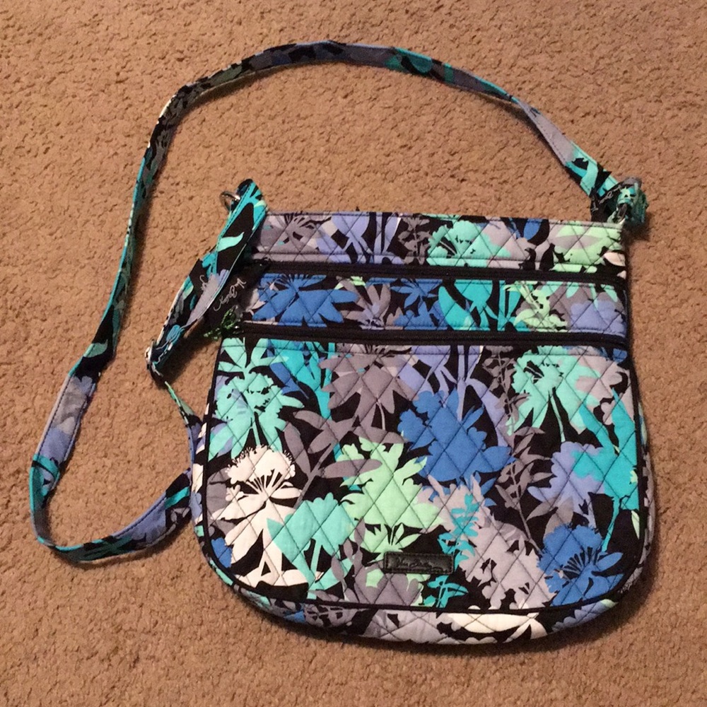 Crossbody Vera Bradley purse